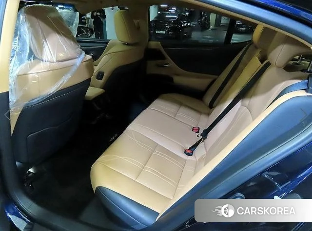 Lexus ES300h 7th generation id 4202164 из Кореи 17