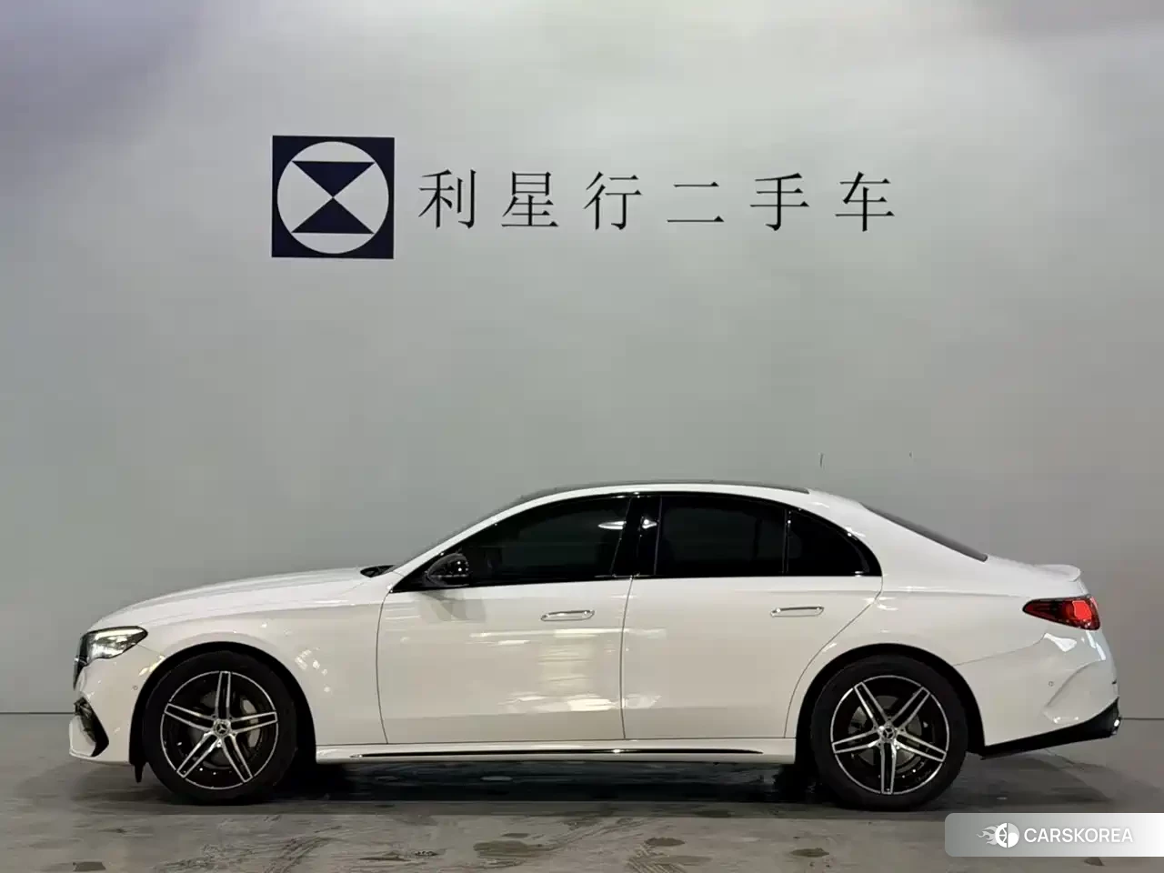 Mercedes-Benz E-Class id 4577537 из Китая 8