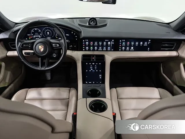 Porsche Taycan id 3739678 из Кореи 17