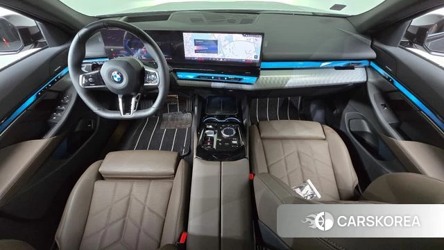 BMW 5 Series (G60) id 4222566 из Кореи 31