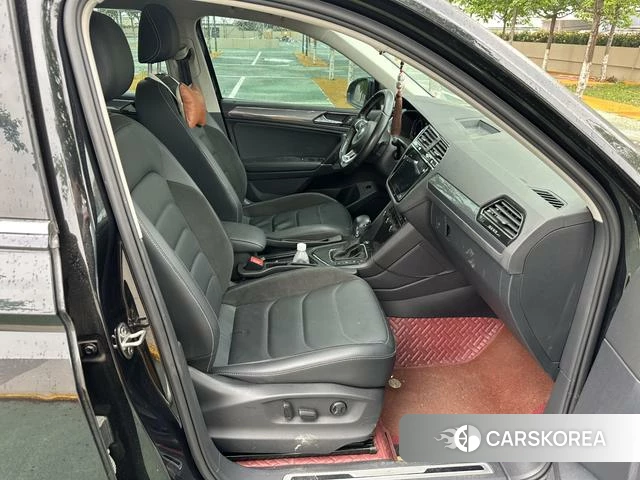 Volkswagen Tiguan L id 4261152 из Китая 17