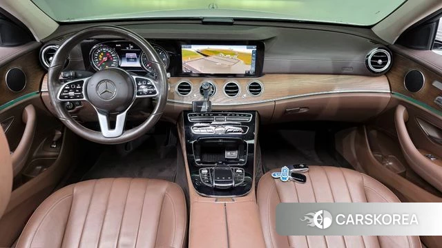 Mercedes-Benz E-Class W213 id 4377655 из Кореи 31