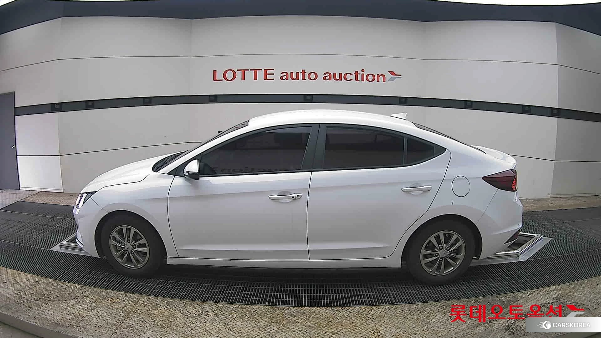 Hyundai Avante id 3869350 из Кореи 34