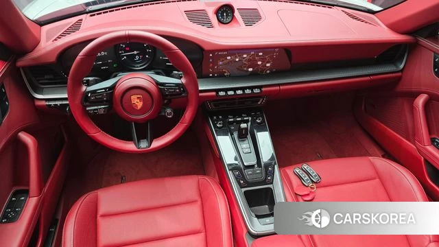 Porsche 911(992) id 4590628 из Кореи 28
