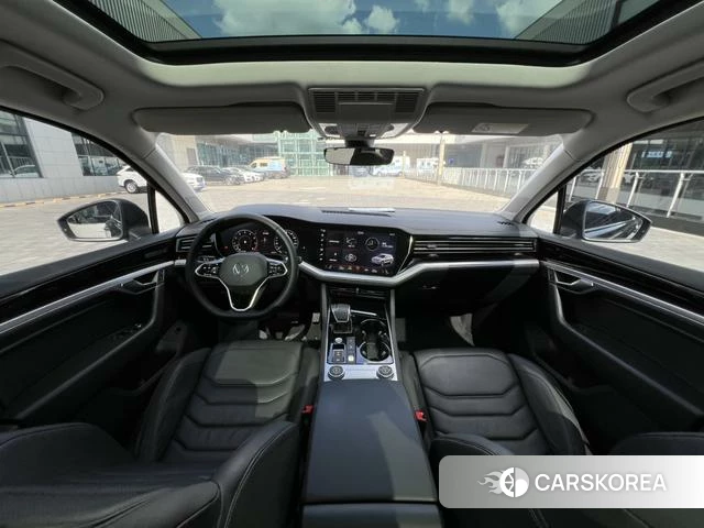 Volkswagen Touareg id 4259629 из Китая 21