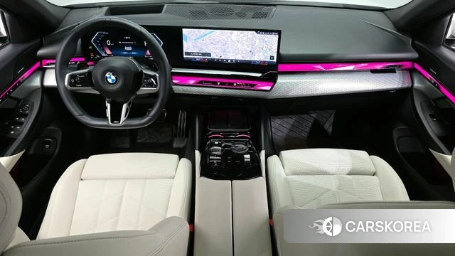 BMW 5 Series (G60) id 4279895 из Кореи 17