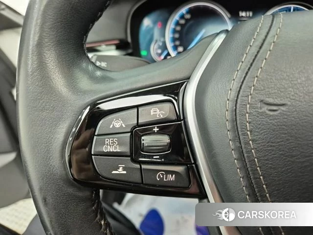 BMW 5 Series (G30) id 4654791 из Кореи 16