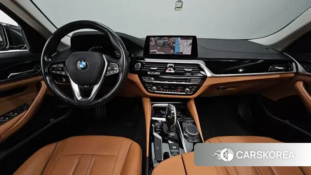 BMW 5 Series (G30) id 3484420 из Кореи 17