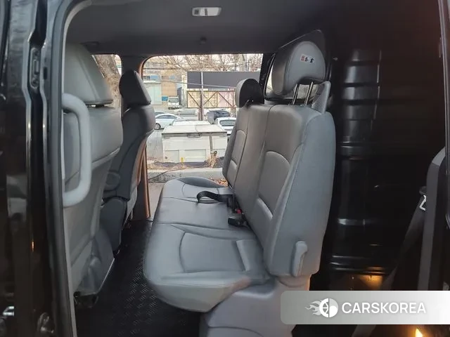 Hyundai The New Grand Starex id 3703933 из Кореи 16