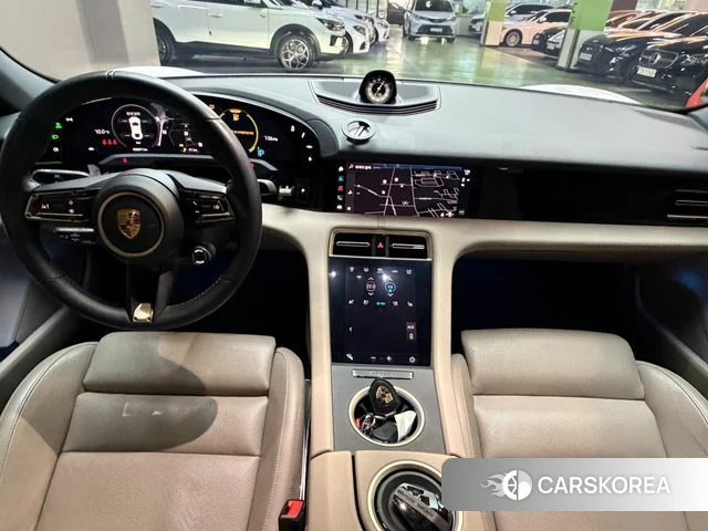 Porsche Taycan id 4511581 из Кореи 17