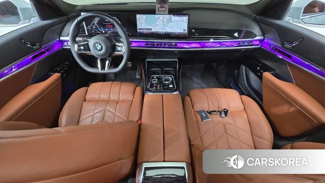 BMW 7 Series (G70) id 4016772 из Кореи 17
