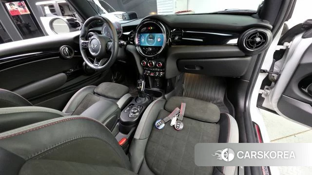 Mini Cooper S id 4202604 из Кореи 17