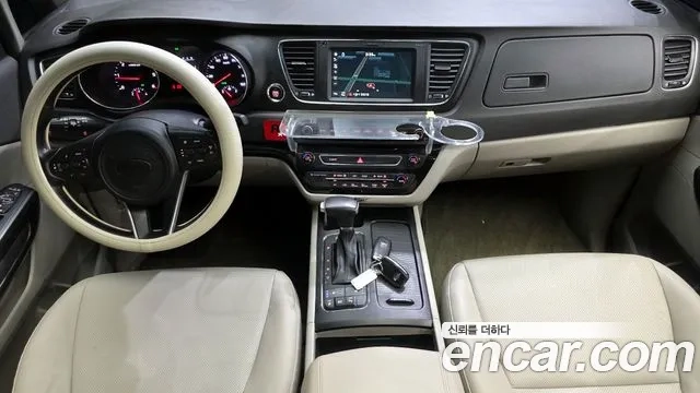 Kia All New Carnival id 2952213 из Кореи 17