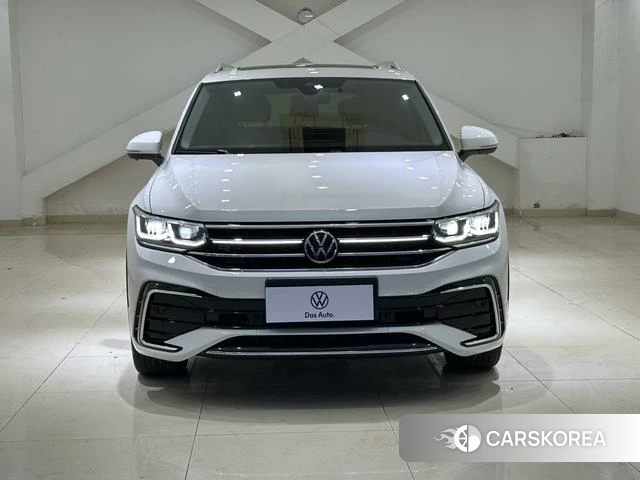 Volkswagen Tiguan L id 4278359 из Китая 12