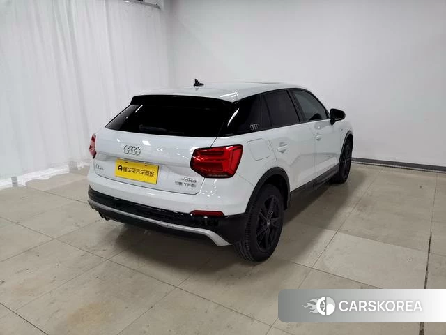 Audi Q2L id 4297789 из Китая 17