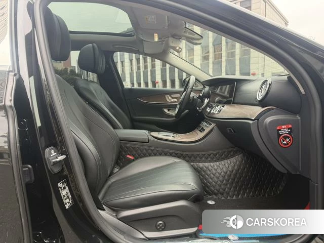 Mercedes-Benz E-class id 4209671 из Китая 12