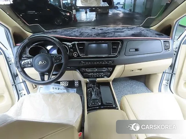 Kia All New Carnival id 3647352 из Кореи 17