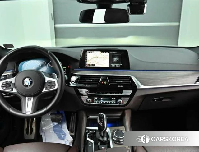 BMW 5 Series (G30) id 4536156 из Кореи 17