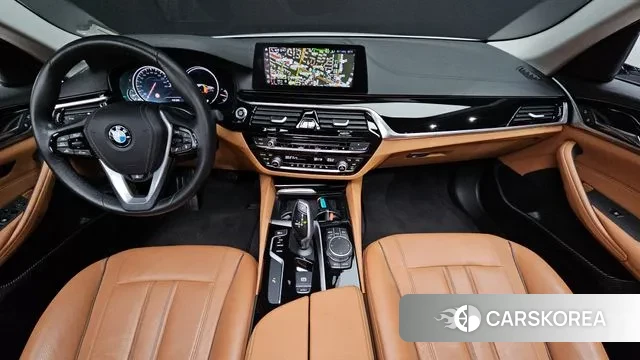 BMW 5 Series (G30) id 3617211 из Кореи 17