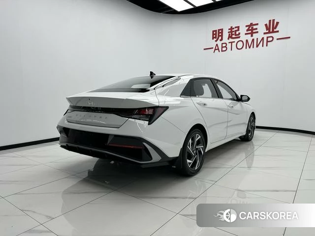 Hyundai Elantra id 4380497 из Китая 16
