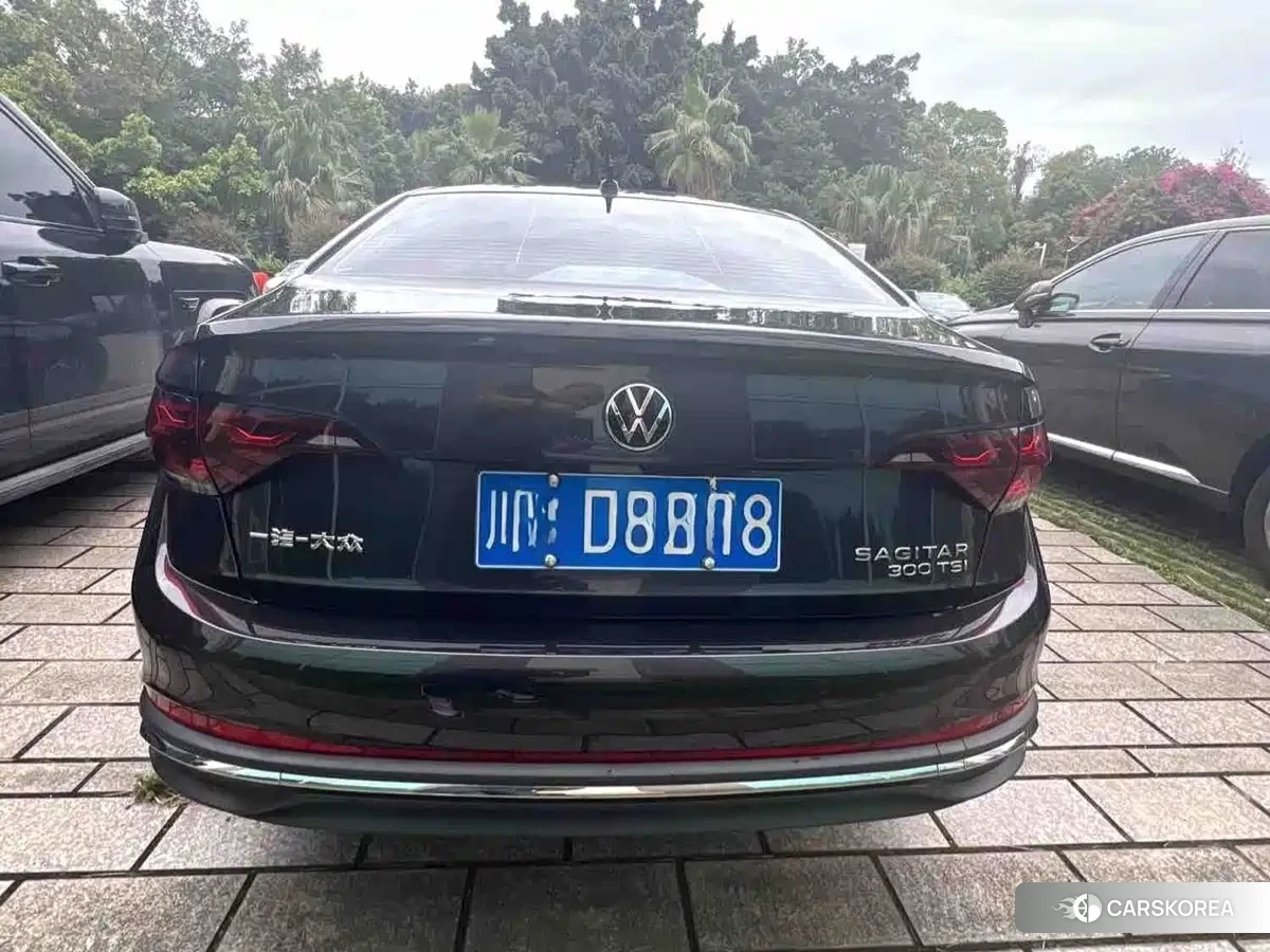 Volkswagen Sagitar id 4599841 из Китая 8