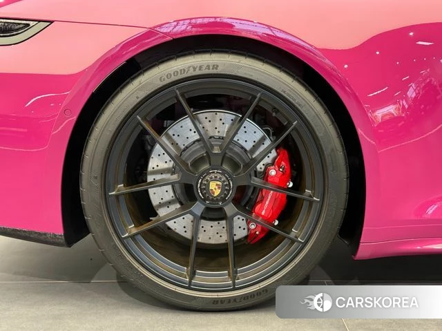 Porsche 911(992) id 4565526 из Кореи 17