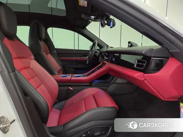 Porsche Taycan id 3744996 из Кореи 9