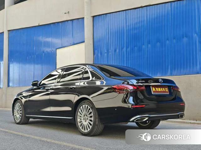 Mercedes-Benz E-class id 4257434 из Китая 11