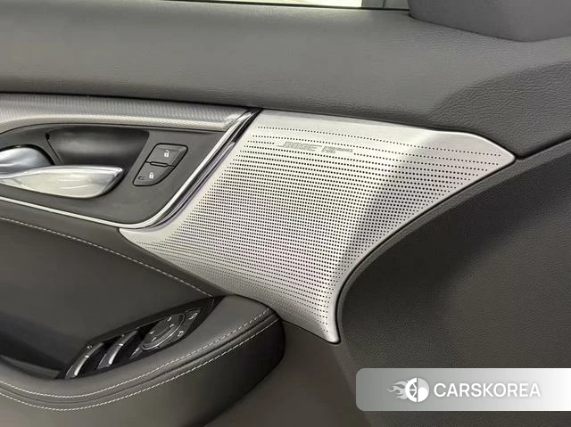 Cadillac CT5 id 4211075 из Китая 12