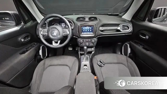 Jeep Renegade id 3075437 из Кореи 17