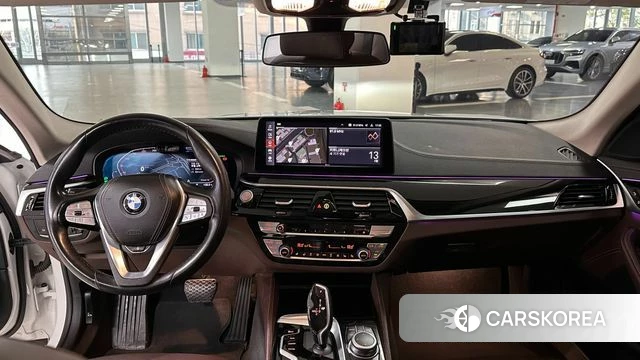 BMW 5 Series (G30) id 3941250 из Кореи 17