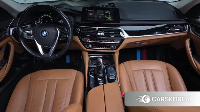 BMW 5 Series (G30) id 3244127 из Кореи 17