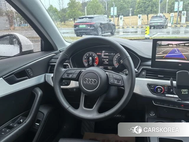 Audi A4L id 4209801 из Китая 12
