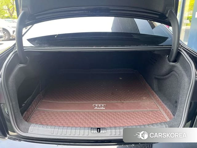 Audi A6L id 4206982 из Китая 13