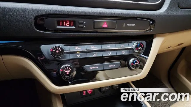 Kia The New Carnival id 2676085 из Кореи 17