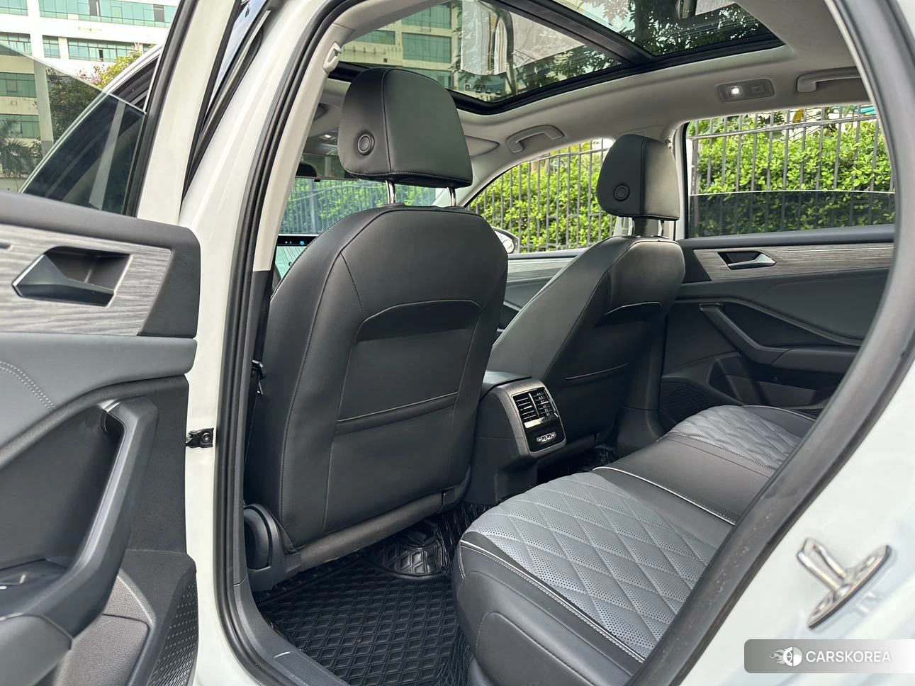 Volkswagen Sagitar id 4453153 из Китая 15