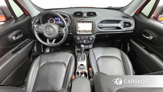 Jeep Renegade id 4625505 из Кореи 29