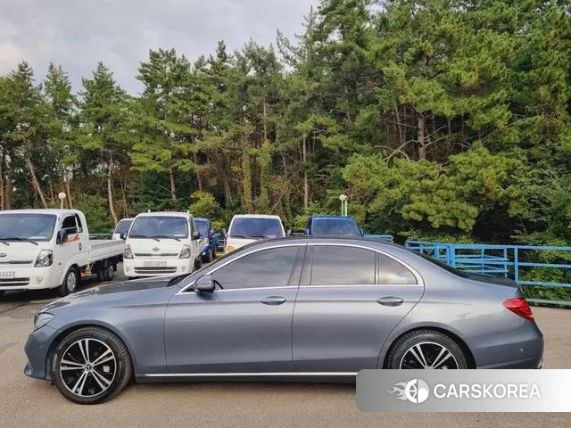 Mercedes-Benz E-Class W213 id 3187846 из Кореи 17
