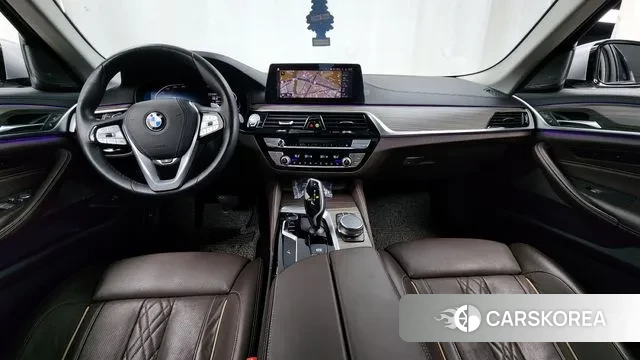 BMW 5 Series (G30) id 3017896 из Кореи 17