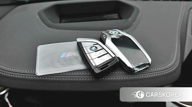 BMW 5 Series (G30) id 3866139 из Кореи 17