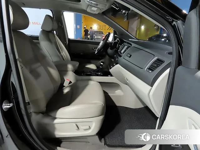 Kia The New Carnival id 2981364 из Кореи 17