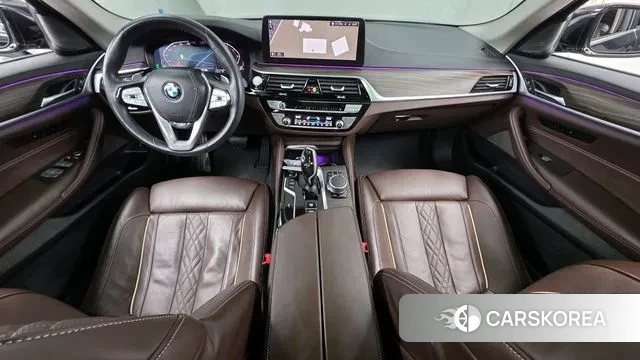 BMW 5 Series (G30) id 3690853 из Кореи 17