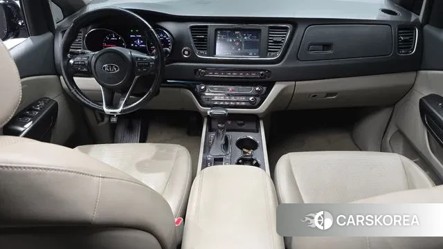 Kia The New Carnival id 3439982 из Кореи 17