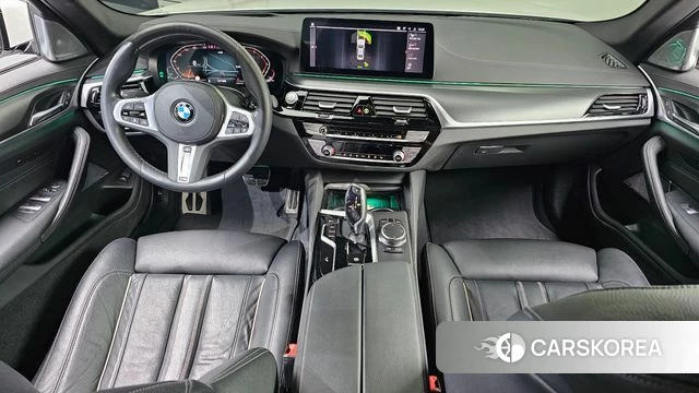 BMW 5 Series (G30) id 4854617 из Кореи 28