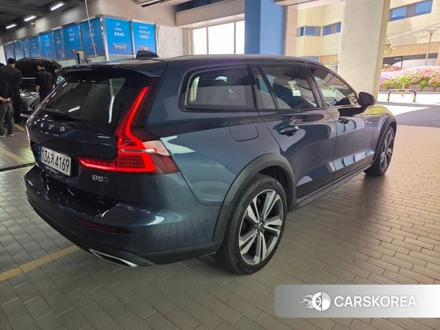 Volvo V60 Cross-Country 2nd Generation id 4224391 из Кореи 7