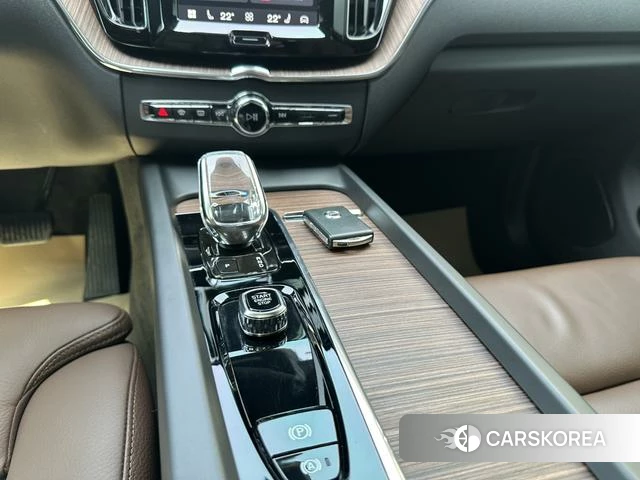 Volvo XC60 PHEV id 4234794 из Китая 19