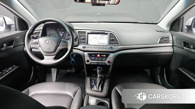 Hyundai Avante AD id 3894329 из Кореи 17