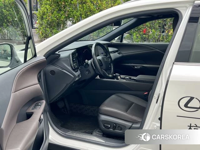 Lexus RX id 4260910 из Китая 7