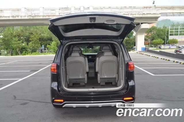 Kia The New Carnival id 2881617 из Кореи 17