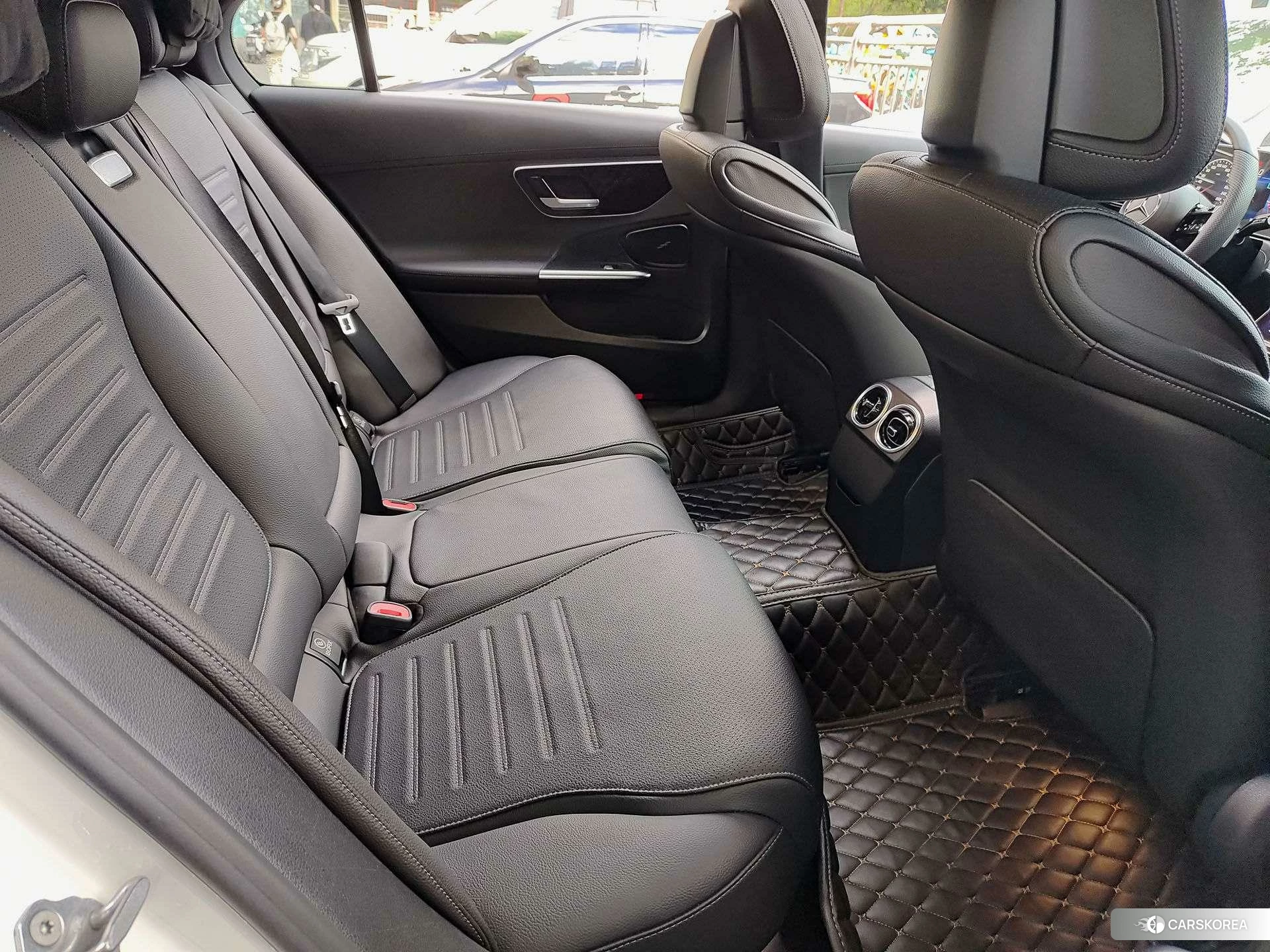 Mercedes-Benz Class C id 4452319 из Китая 8